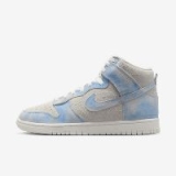 Nike Dunk High SE Womens Shoes @ $81.97